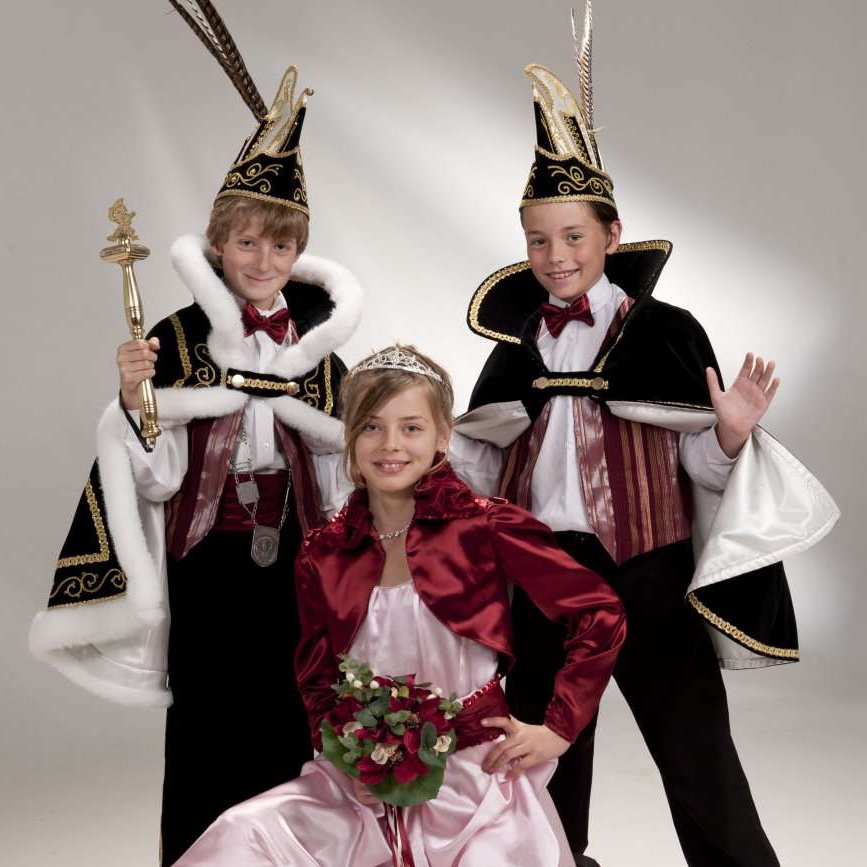 2012<br/>Prins Max Parthesius<br/>Prinses Lonja van der Zanden<br/>Adjudant Lars van der Linden