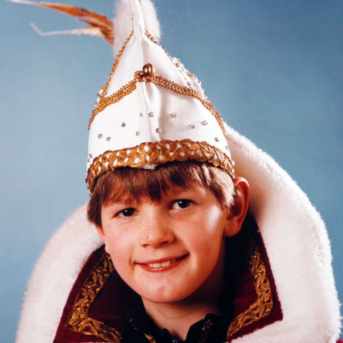 1985<br/>Prins Lars Evers,<br/>Prinses Simone Moors,<br/>Adjudant Edwin Heesakkers