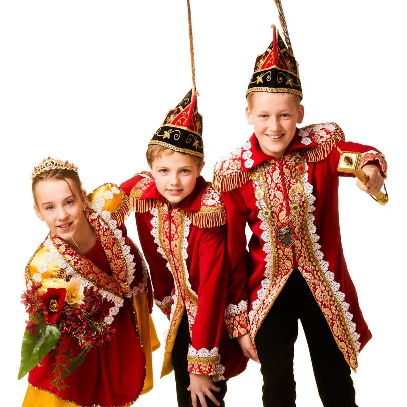 2022<br/>Jeugdprins Jamie,<br/>Jeugdprinses Isa,<br/>Jeugdadjudant Fanfan